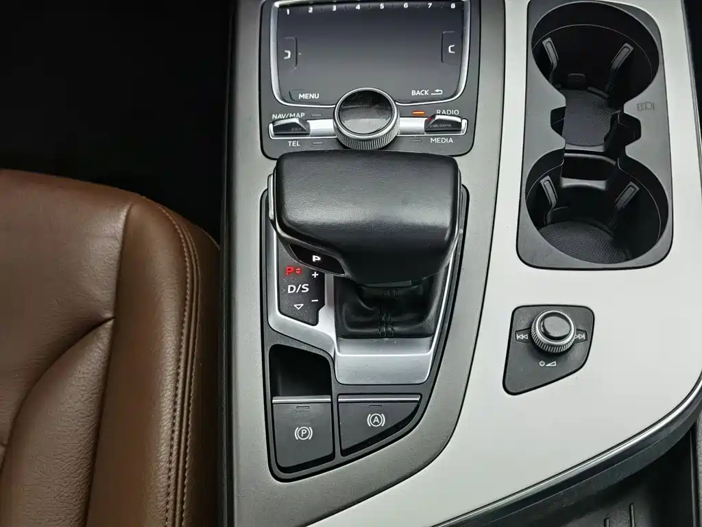 Audi Q7 2019 45 TFSI Comfort Edition