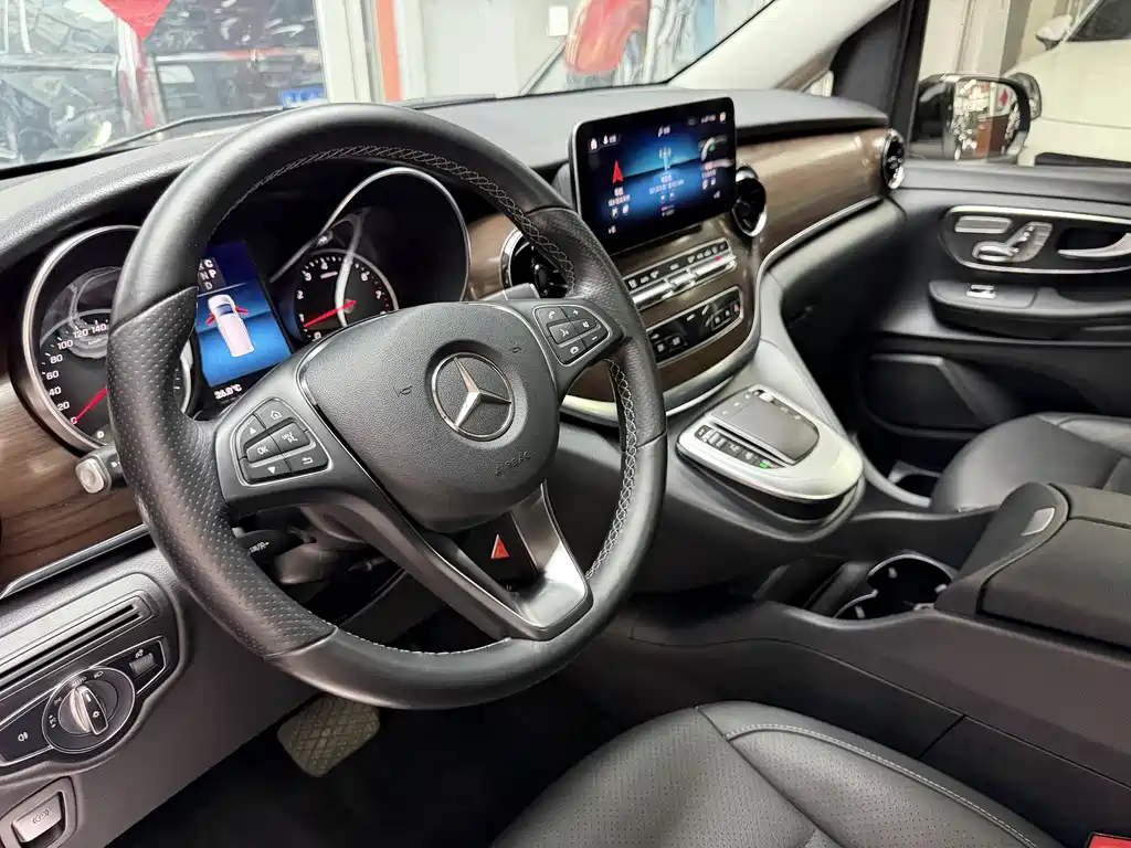 Mercedes-Benz V-Class 2021 V 260 Long Range Edition