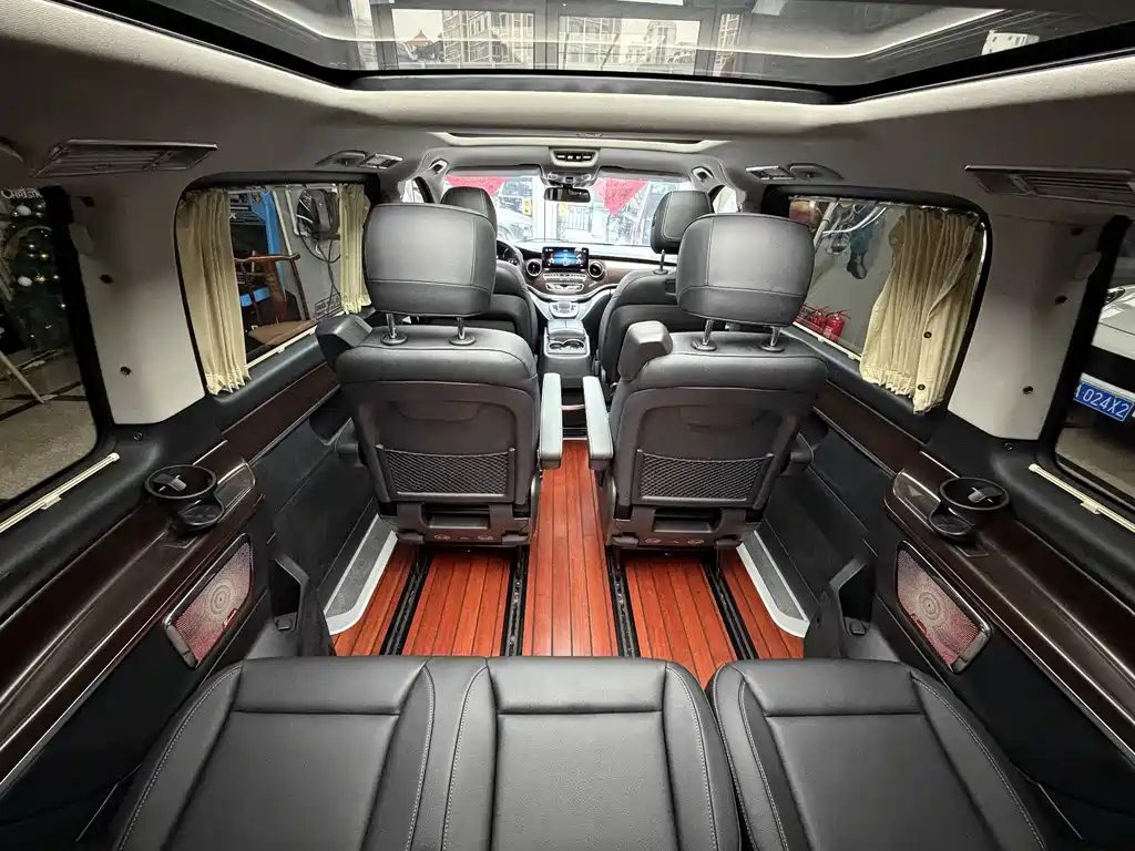 Mercedes-Benz V-Class 2021 V 260 Long Range Edition