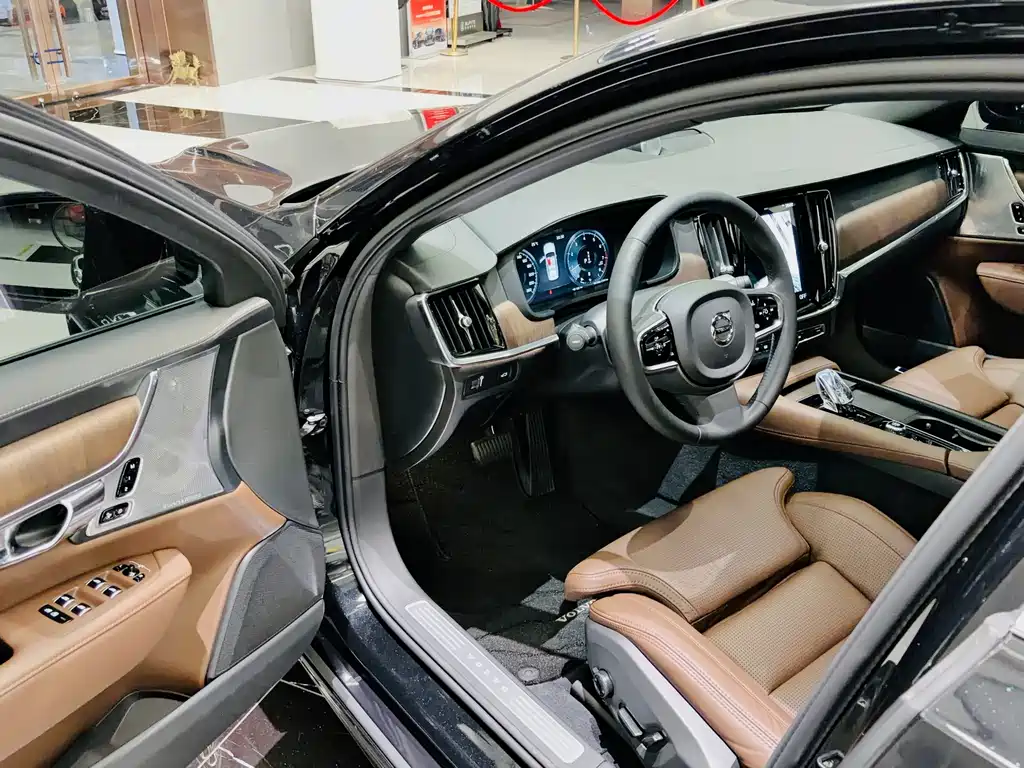 Volvo S90 2021 B5 Intelligent Luxury Edition