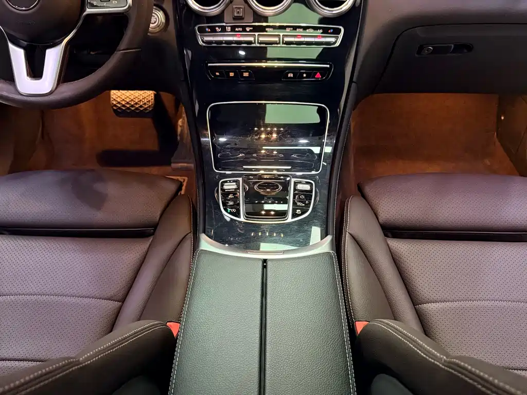 Mercedes-Benz GLC 2021 GLC 260 L 4MATIC Dynamic Edition