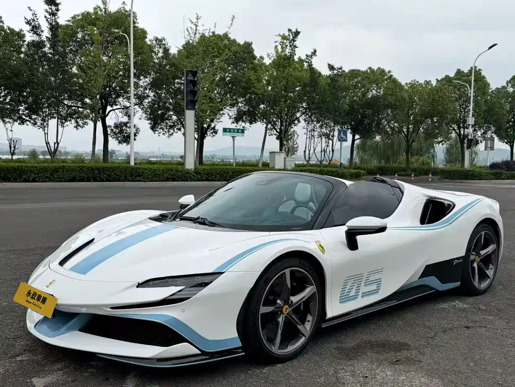 SF90 Spider 2021