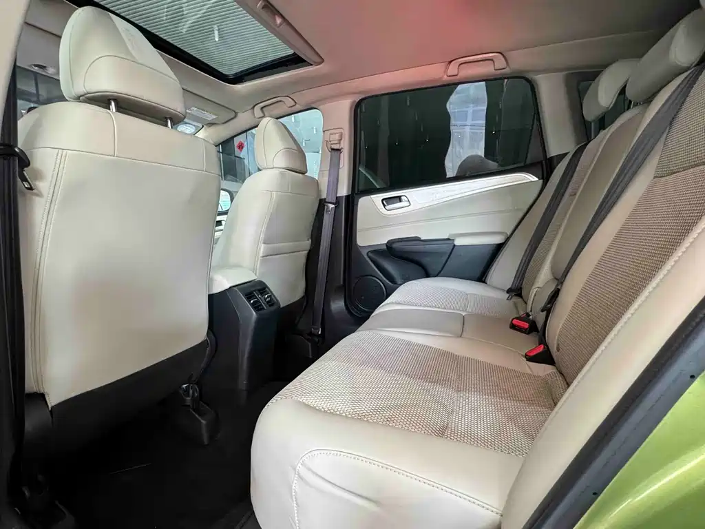 Jade 2016 1.8L Automatic Comfort Elite Edition 5-seat