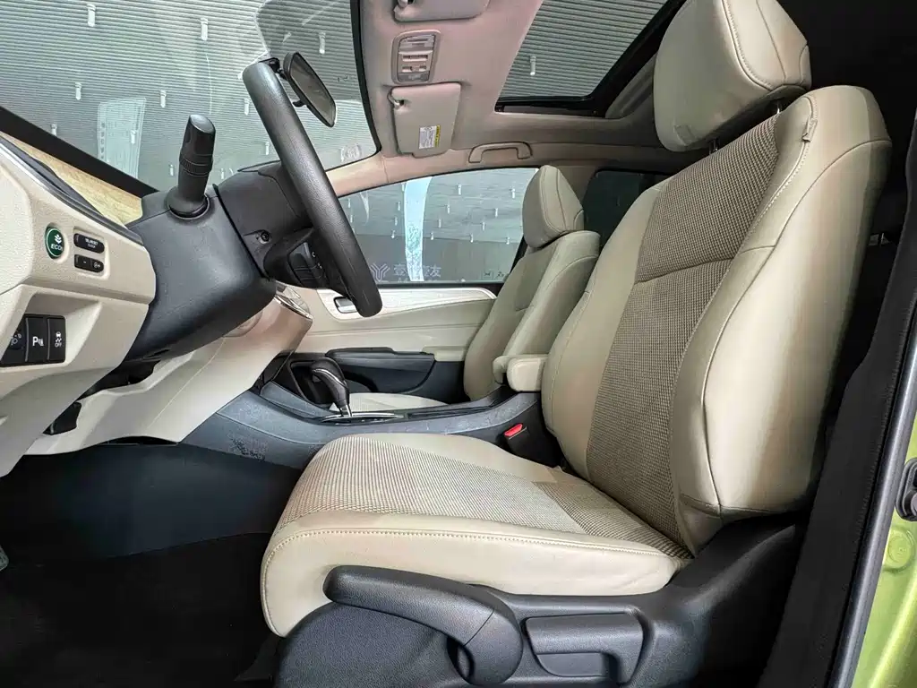 Jade 2016 1.8L Automatic Comfort Elite Edition 5-seat