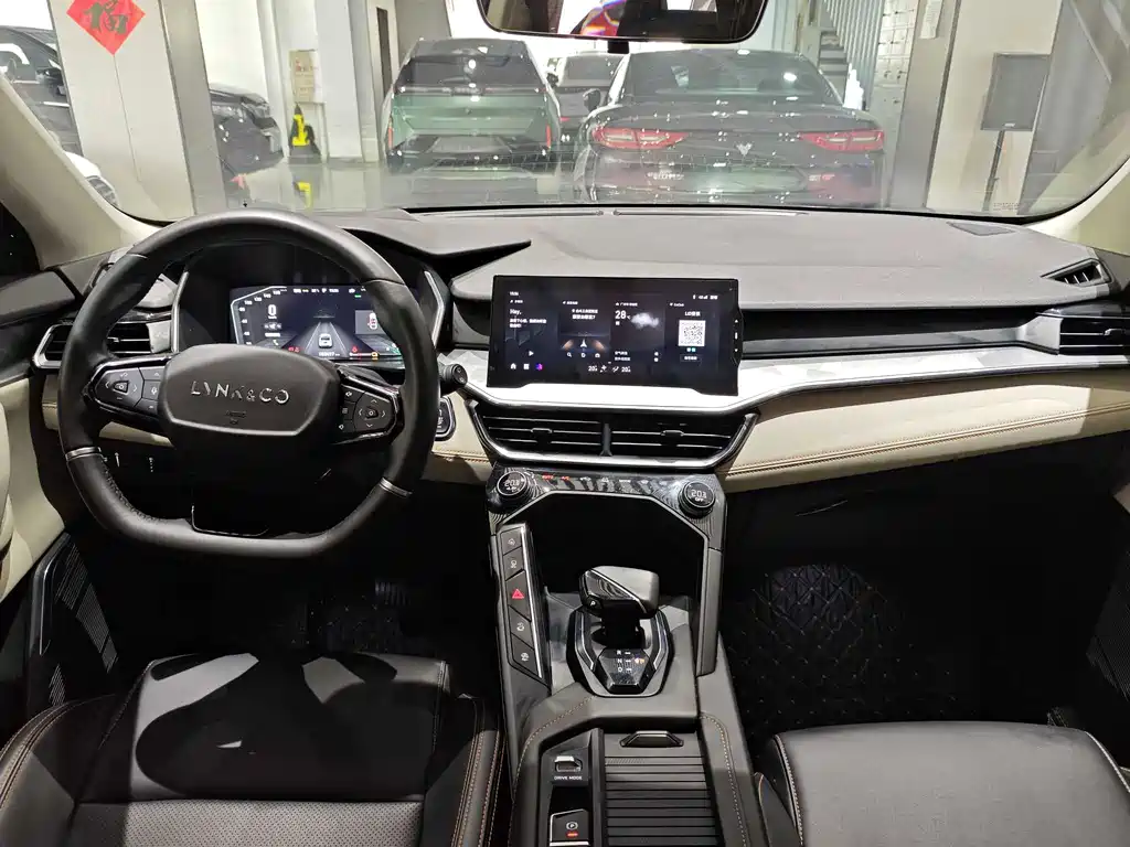 LEON 06 EM-P 2022 Model PHEV 84KM Range Pro