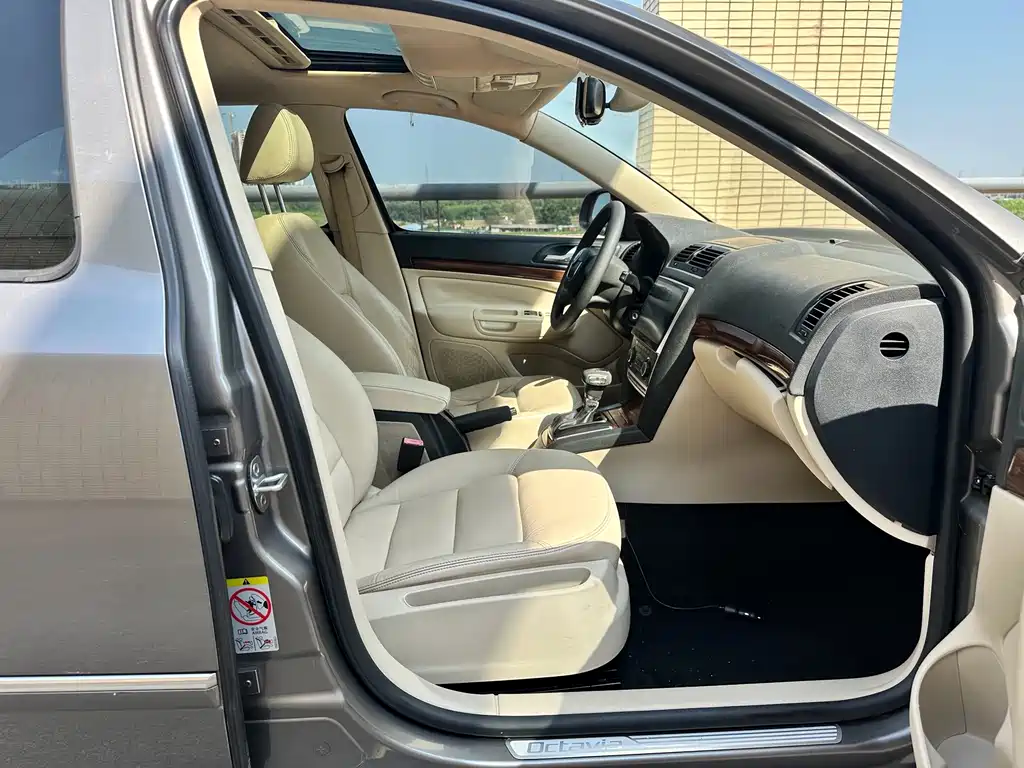 Mingmai 2013 1.6L Automatic Yijie Edition