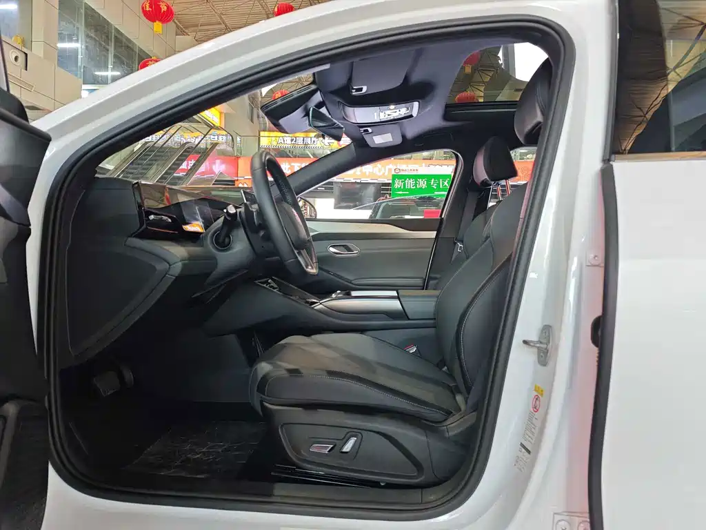 秦L 2025款 EV 545KM超越型