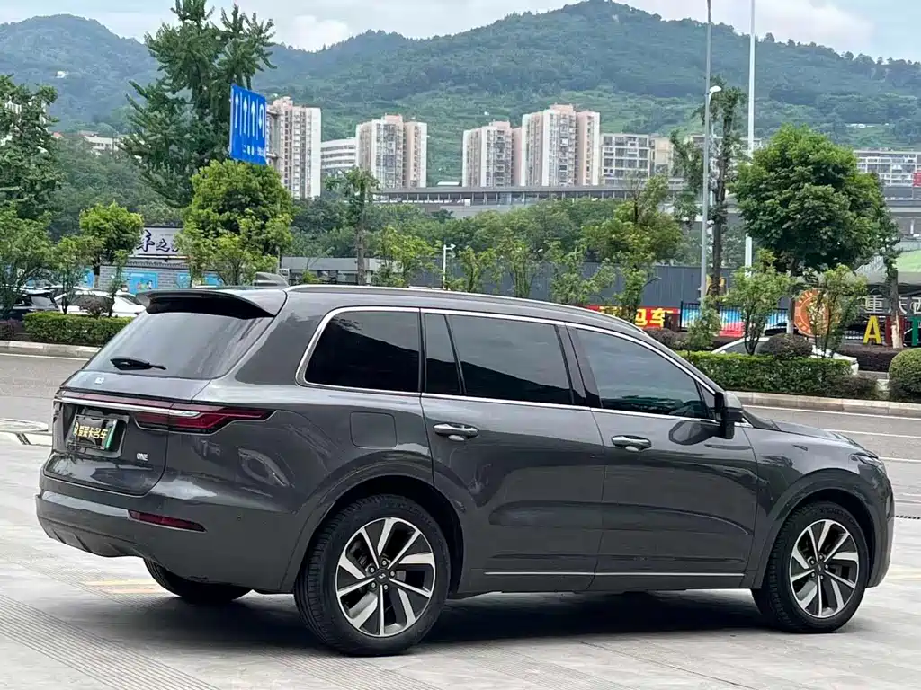 Lemon ONE 2021 Model, Extended Range 6-Seater Edition