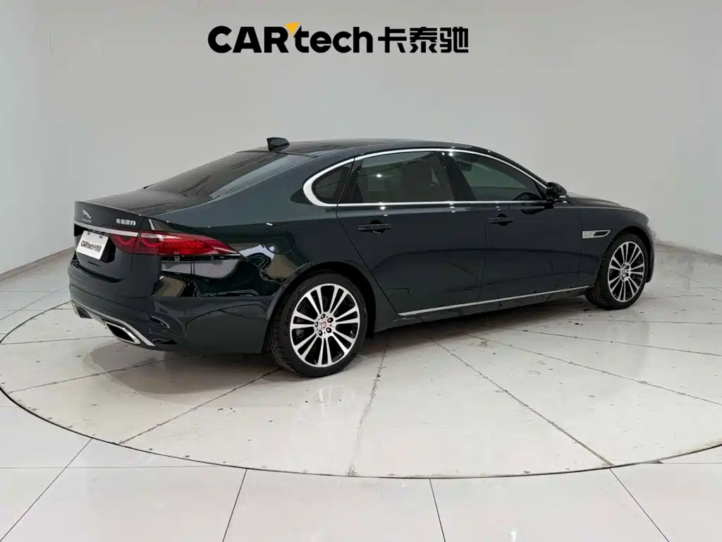 Jaguar XFL 2025 2.0T P250 2WD Premium Luxury Edition