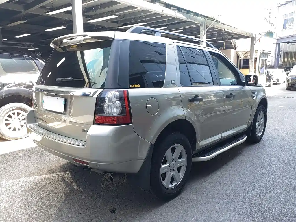 Freelander 2 2012款 2.0T Si4 HSE Gasoline Edition