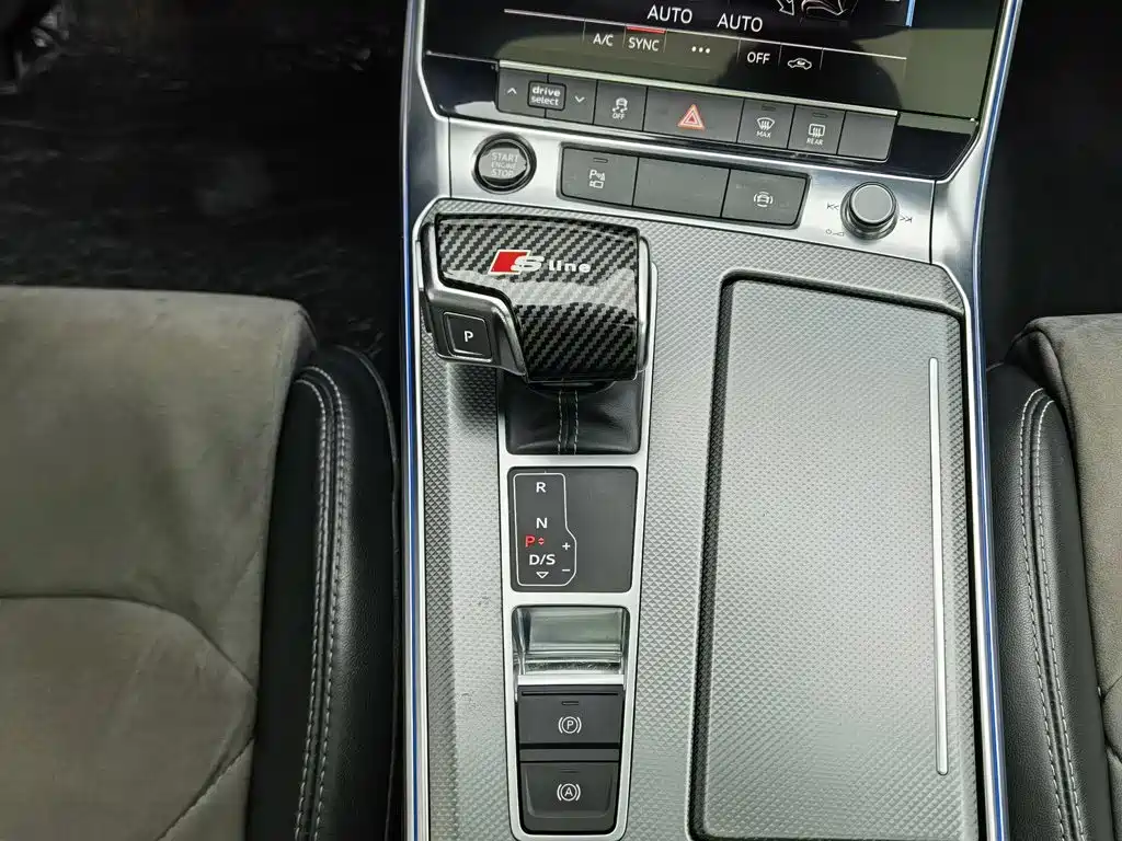 Audi A6L 2022 40 TFSI Luxury Dynamic Edition