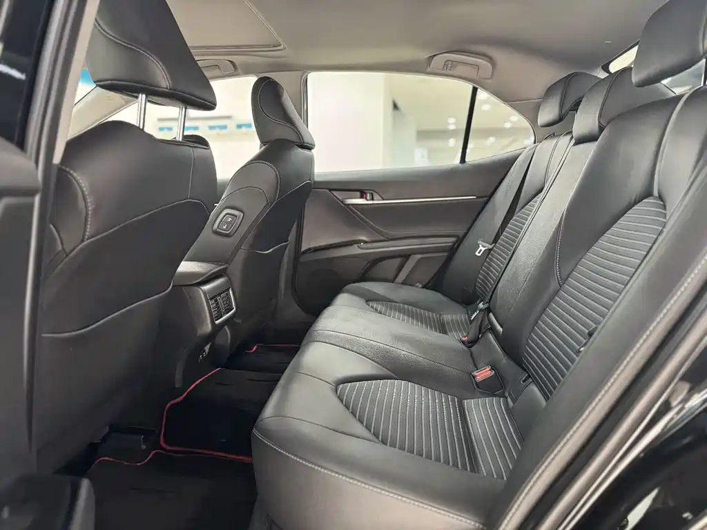 Camry 2023 2.5G Luxury Edition