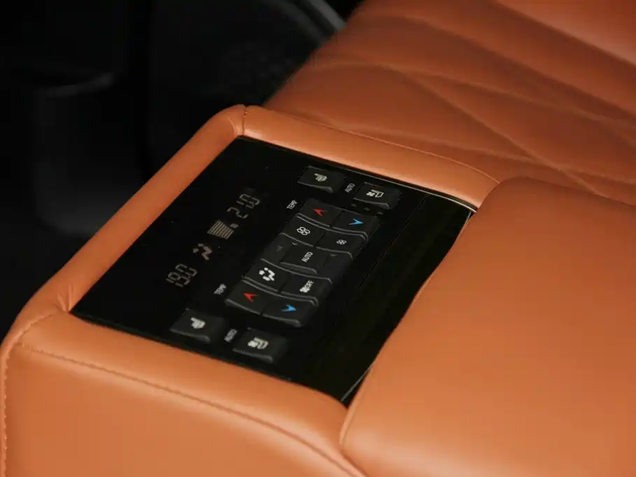 Lexus LX 2019 570 Peak Special Edition