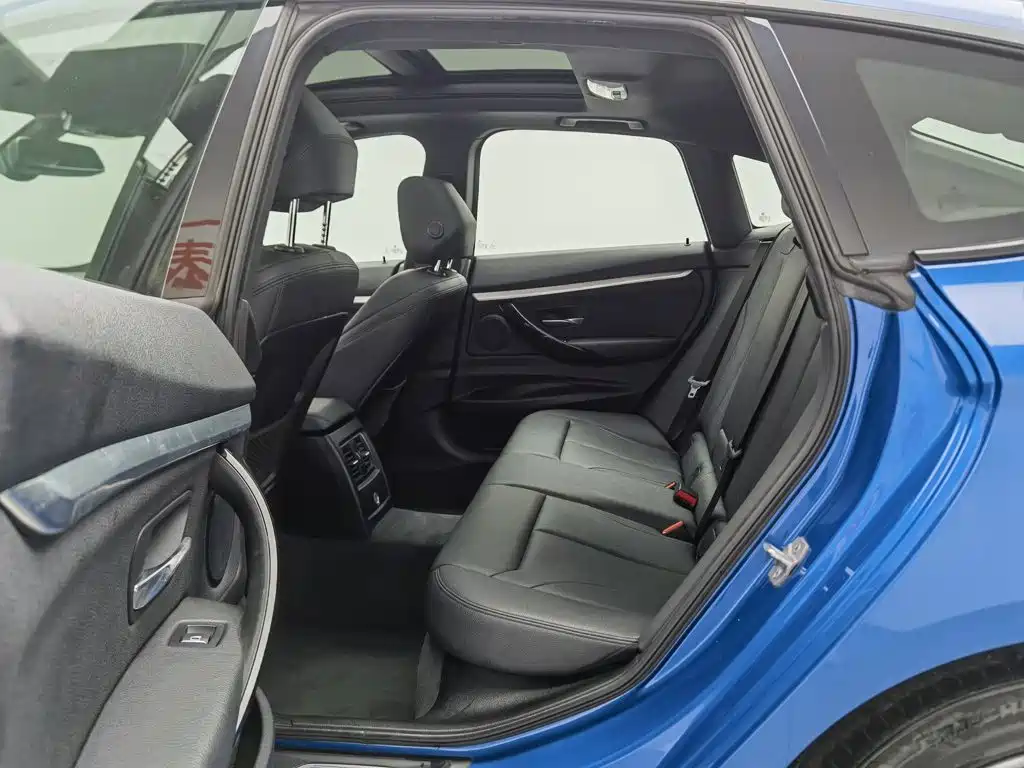 BMW 3 Series GT 2019 320i M Sport Package