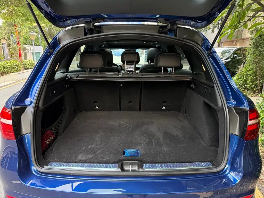 Mercedes-Benz GLC 2019 GLC 260 4MATIC Dynamic Edition