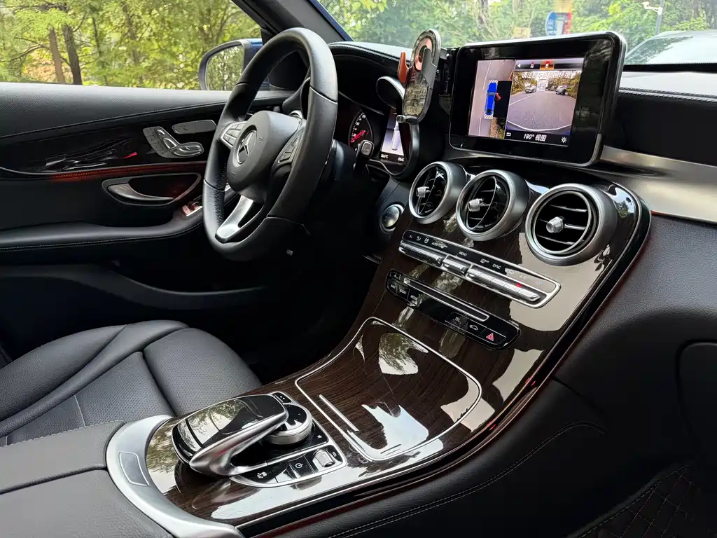 Mercedes-Benz GLC 2019 GLC 260 4MATIC Dynamic Edition