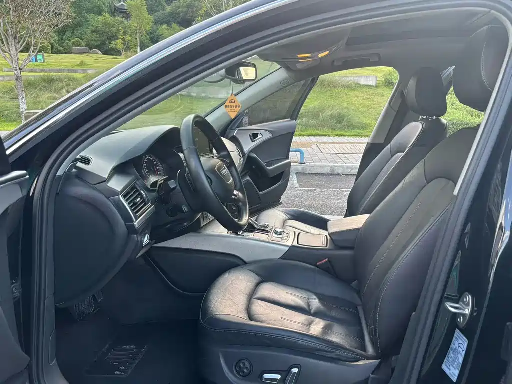 Audi A6L 2018 30th Anniversary Edition TFSI Sport Line