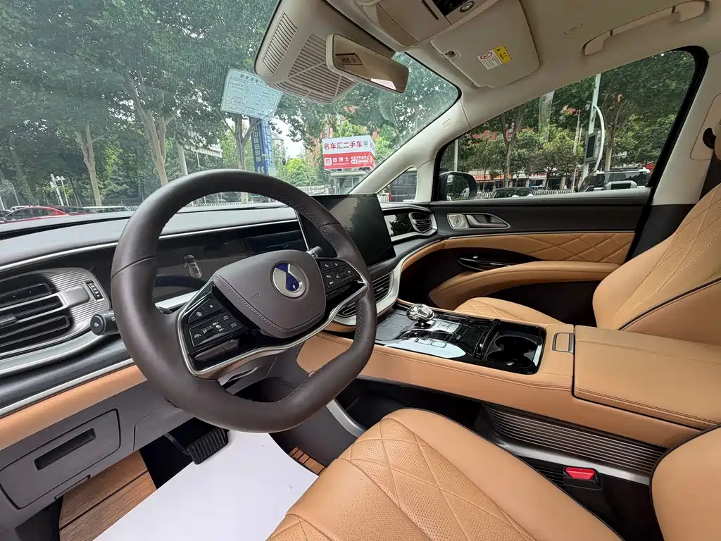 Tengri D9 2024 Model DM-i 980 All-wheel Drive Prestige Edition