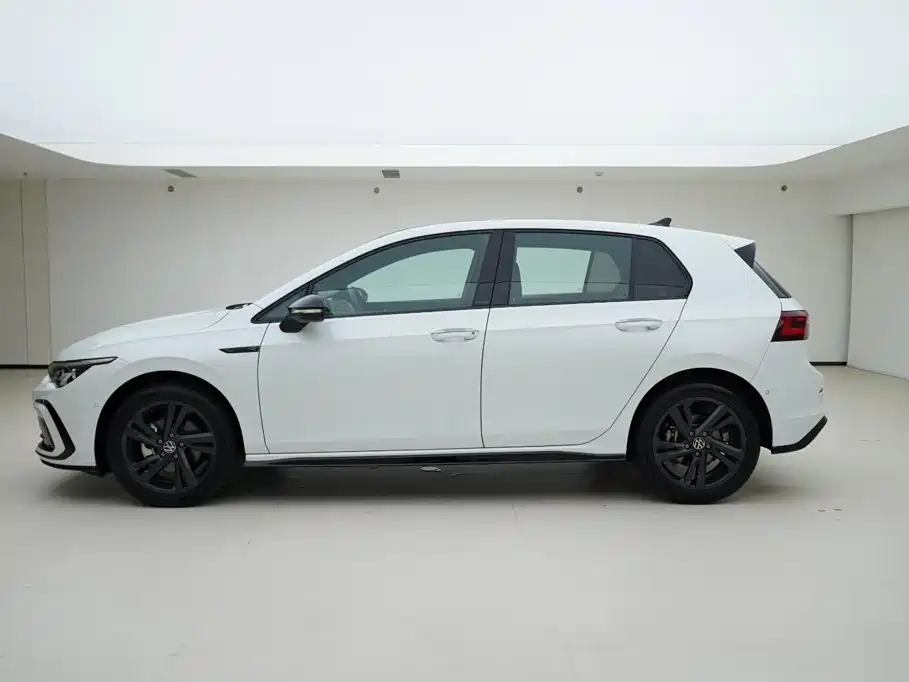 Golf 2024 280 TSI DSG R-Line 50th Anniversary Edition