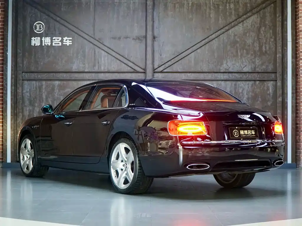 Rolls-Royce Phantom 2013 6.0T W12 Mulliner