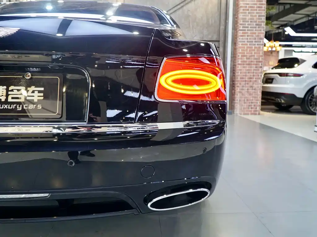 Rolls-Royce Phantom 2013 6.0T W12 Mulliner