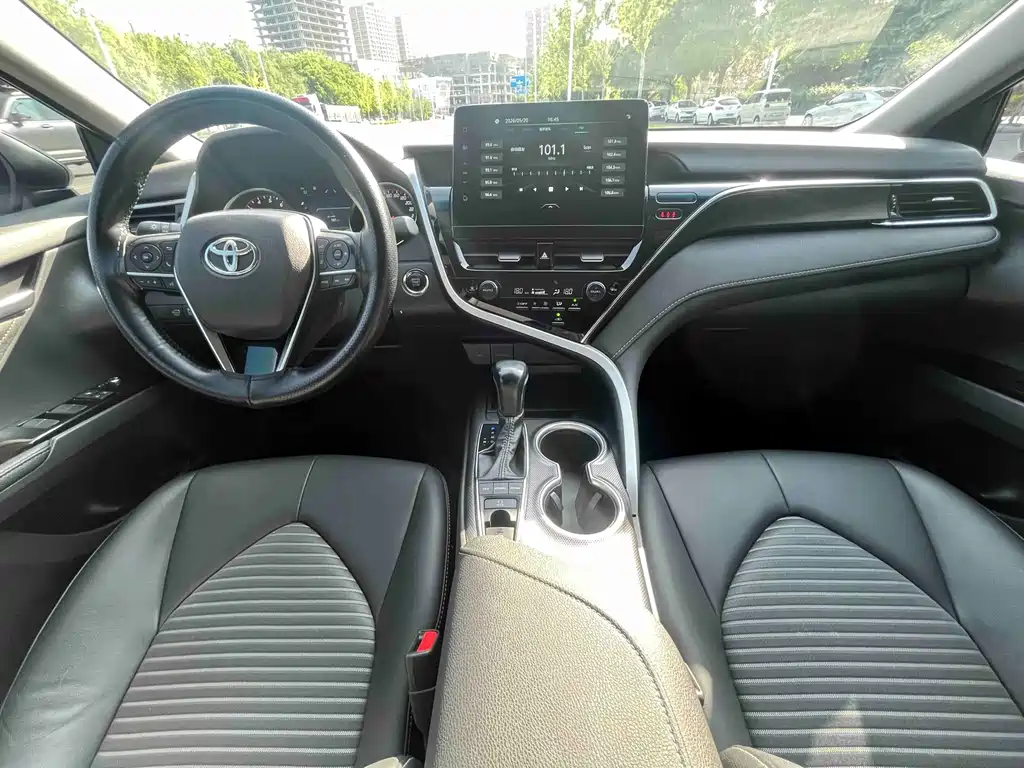Camry 2023 2.0S Knight Edition