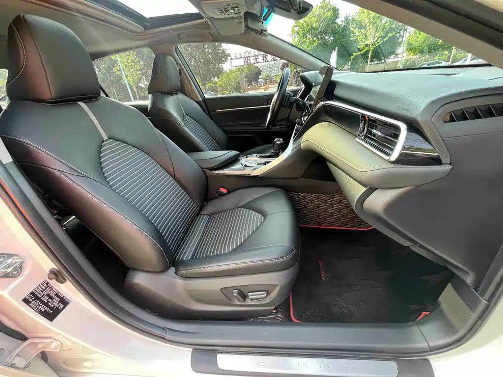 Camry 2023 2.0S Knight Edition