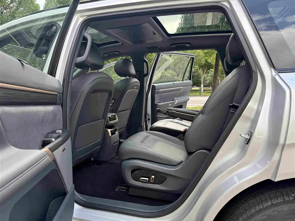 eπ008 2024 6-seat range-extended version