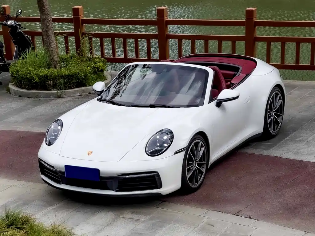 Porsche 911 Carrera Cabriolet 3.0T 2020 Model