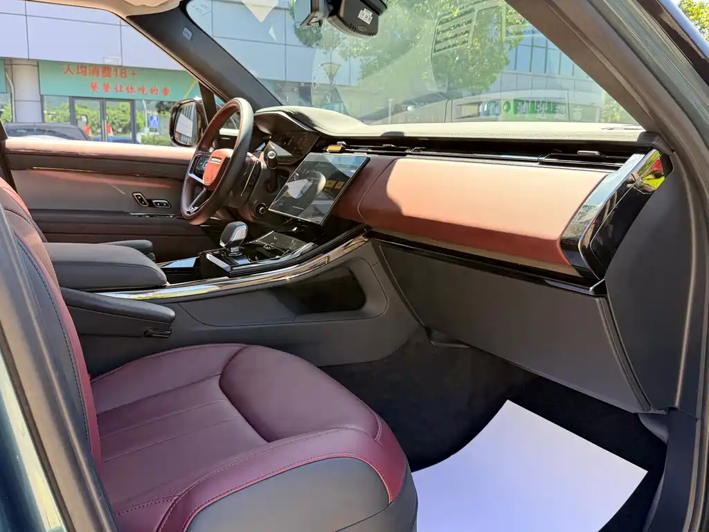 Range Rover Sport 2024 400PS Dynamic SE