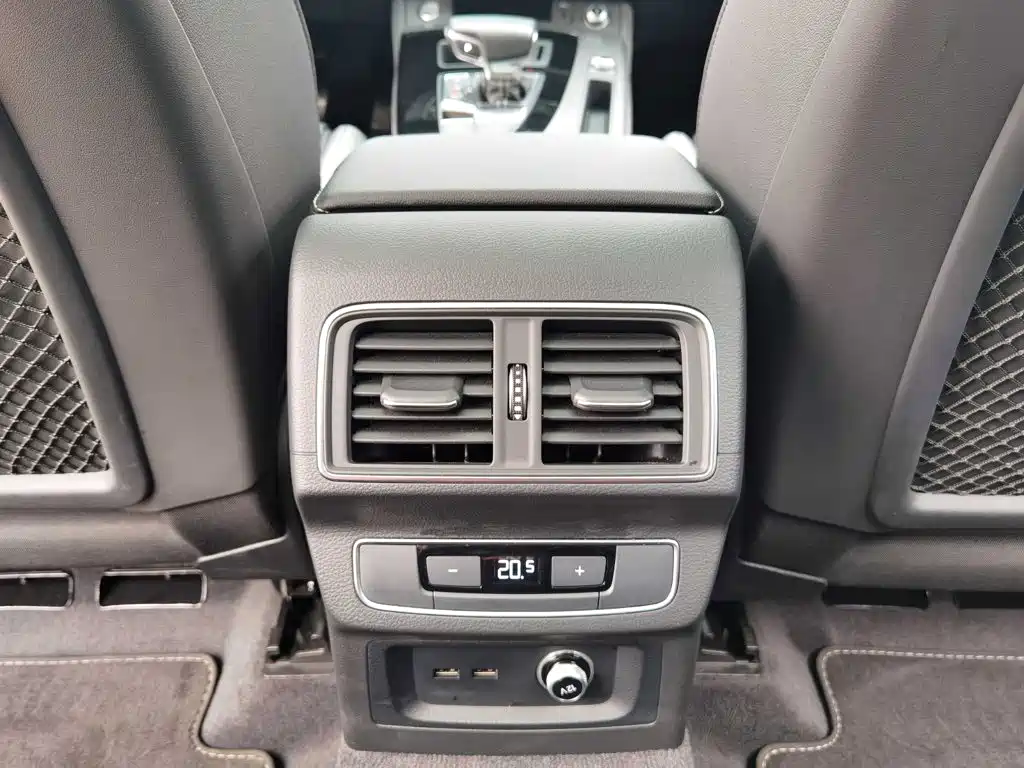 Audi Q5L 2022 Facelift 40T Premium Dynamic Edition