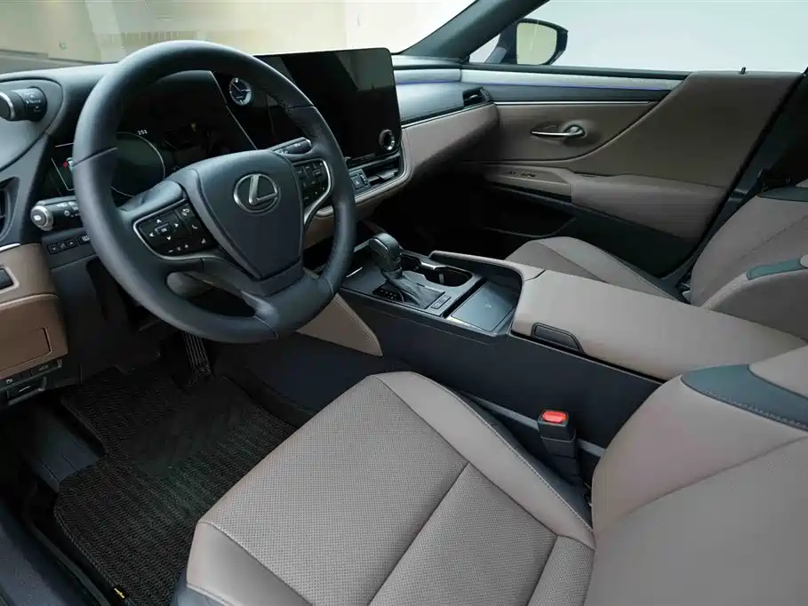Lexus ES 2025 200 Prestige Edition