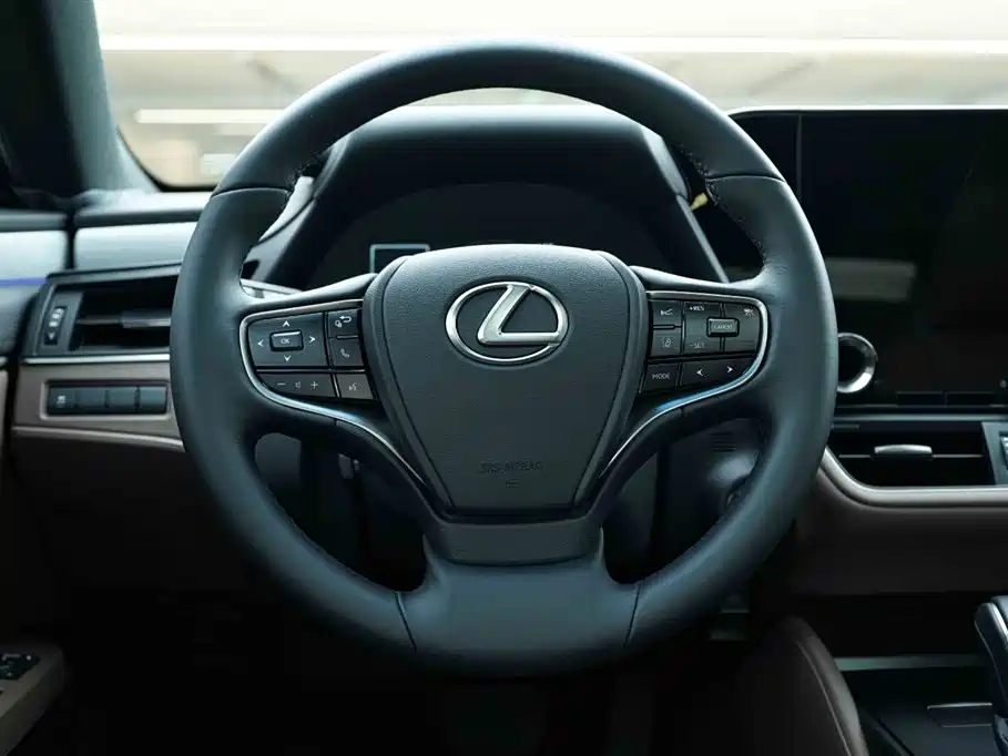 Lexus ES 2025 200 Prestige Edition