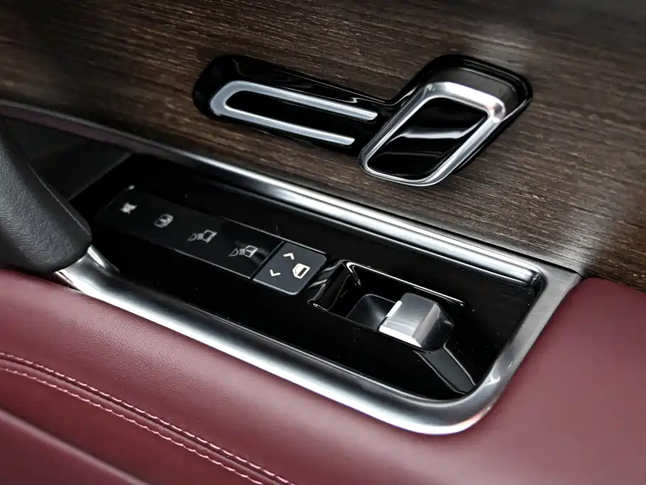 Range Rover 2025 Model 3.0T Export Edition
