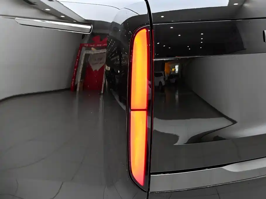 Range Rover 2025 Model 3.0T Export Edition