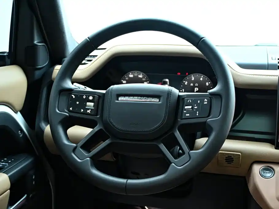Land Rover Defender 2025 110 3.0T P400 X-Dynamic HSE
