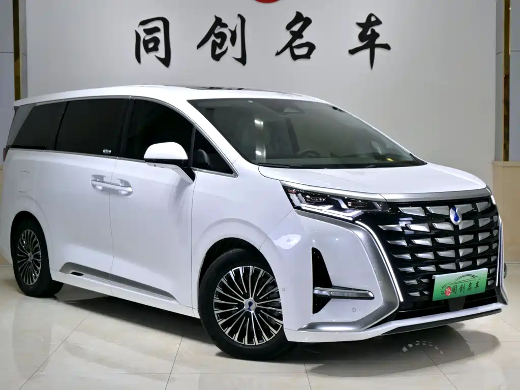 Tengri D9 2022 DM-i 970 All-Wheel Drive Prestige Edition