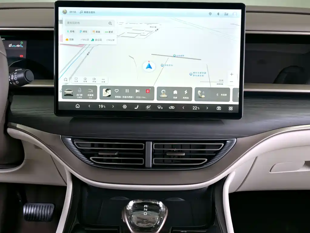 Tengri D9 2022 DM-i 970 All-Wheel Drive Prestige Edition