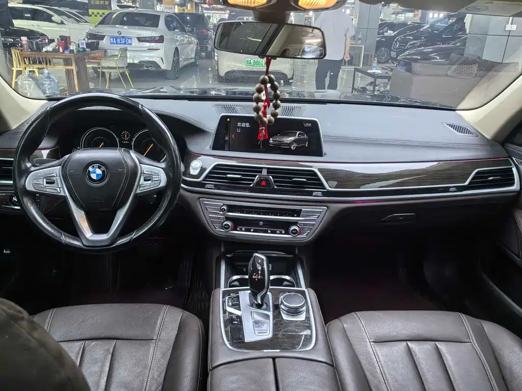 BMW 7 Series 2016 730Li Leading Edition