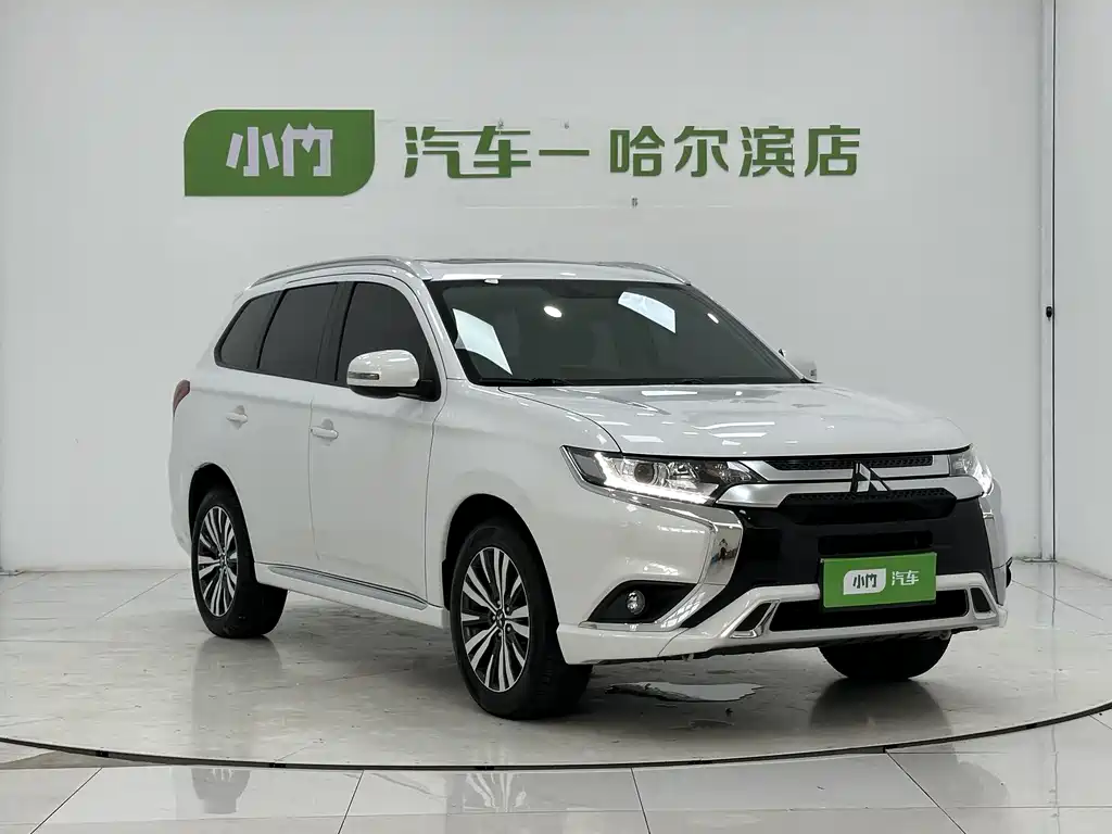 Outlander 2021 2.0L 2WD Enjoyment Edition 5-seat
