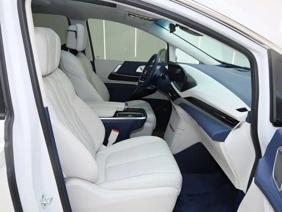 2025 Century 2.0T Six-Seater Yunshe Edition