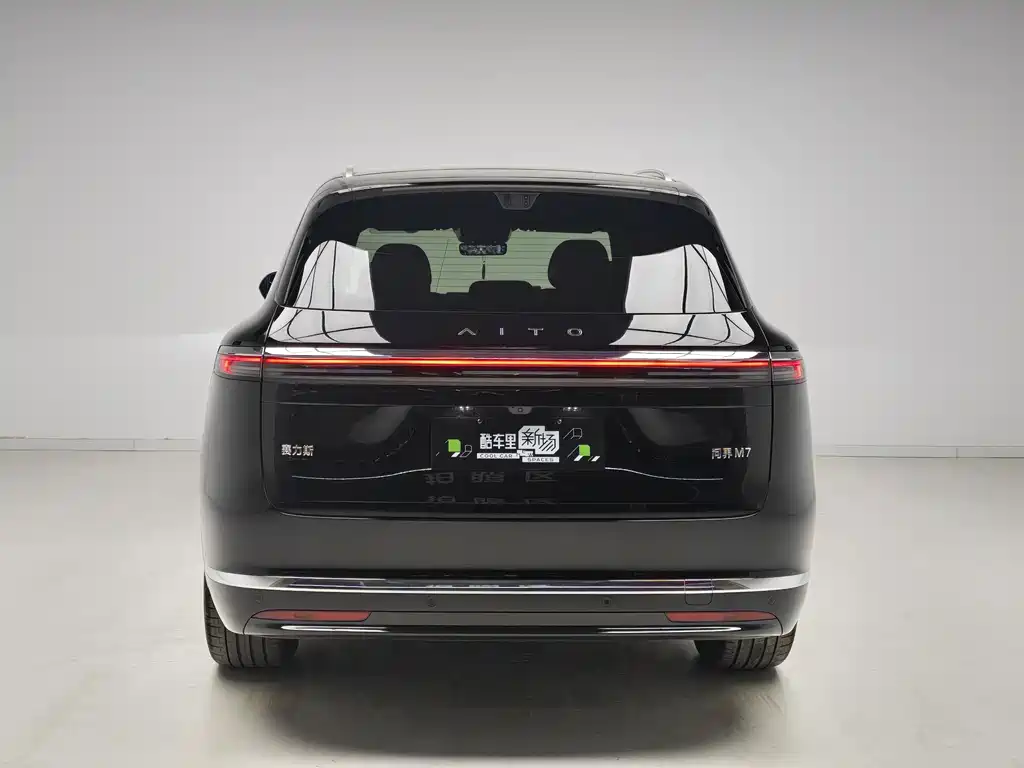 SUV M7 2026 Edition Range-Extended Max 4WD 5-Seater 192-line LiDAR
