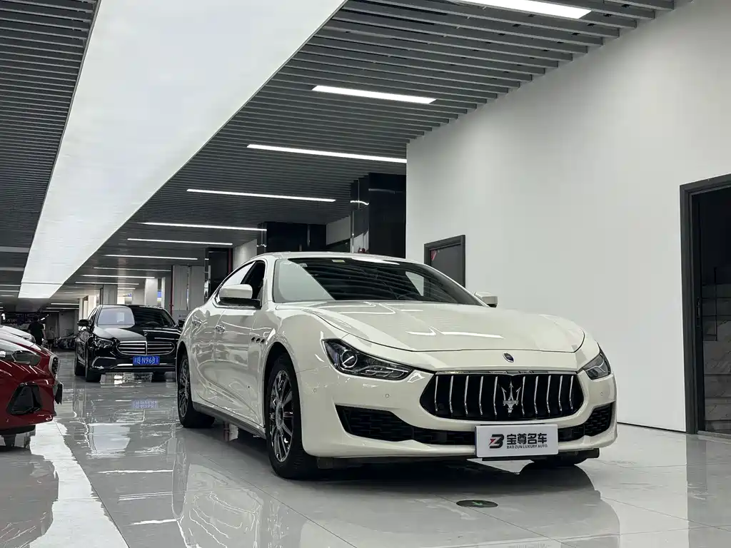Ghibli 2018 Facelift 3.0T Standard Edition