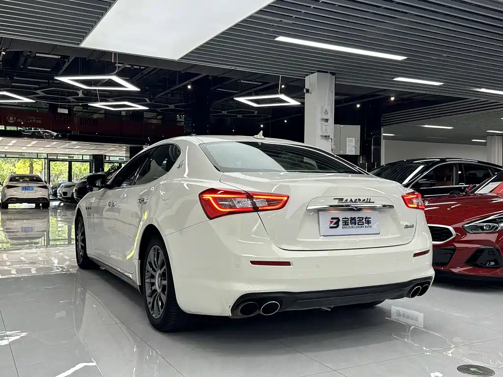 Ghibli 2018 Facelift 3.0T Standard Edition