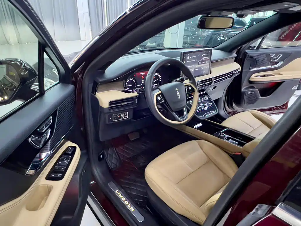 Explorer 2020 2.0T AWD Grand Edition