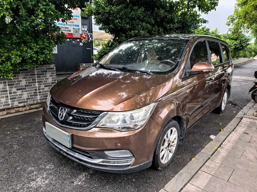 Baojun 730 2016 Model Year Revised 1.5L Manual Standard 7-Seat National Standard V