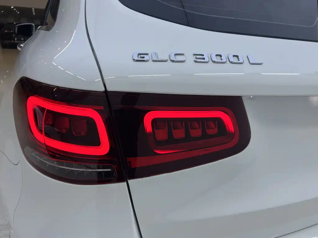 Mercedes-Benz GLC 300 L 4MATIC Dynamic Edition Limited Edition