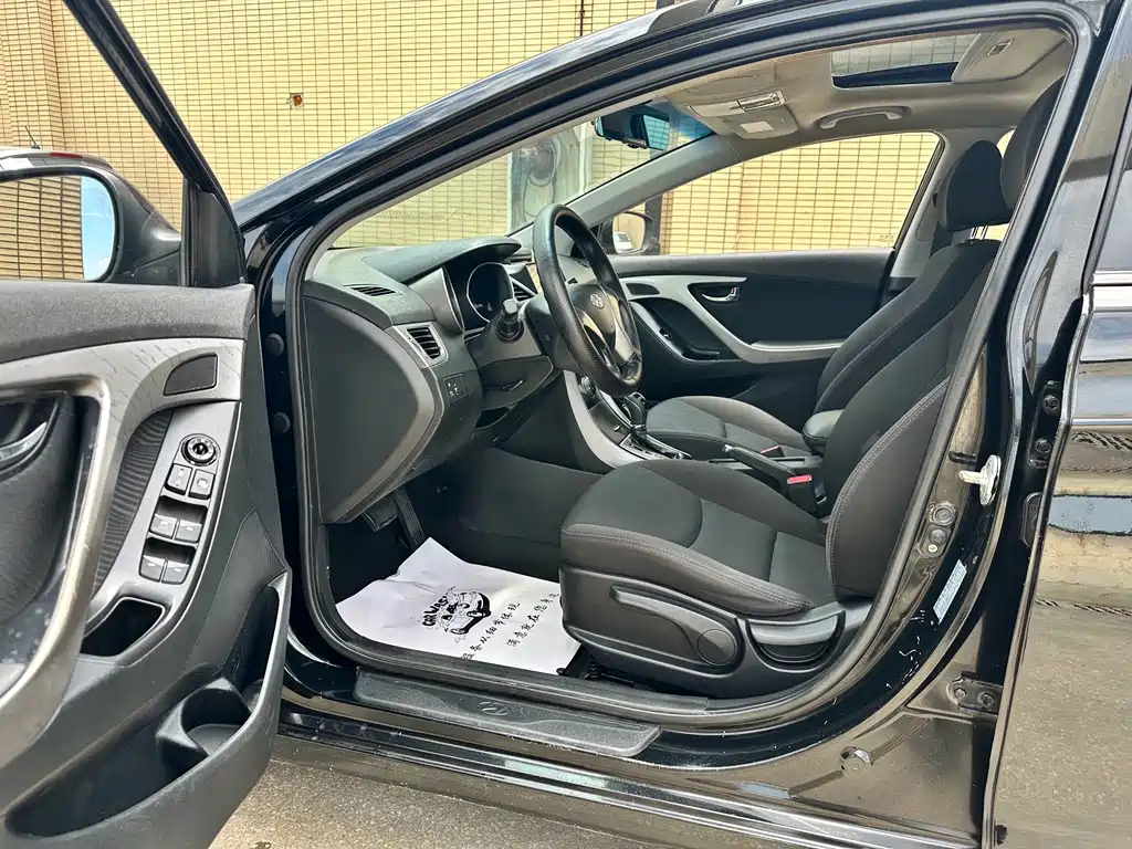 Langdong 2013 Model 1.6L Automatic Leading Edition