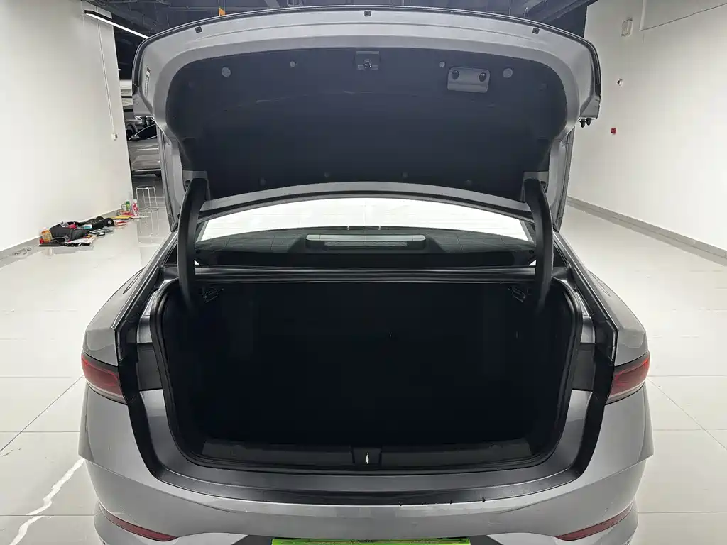 QinPLUS 2025 EV Intelligent Driving Edition 510KM Surpassing Version