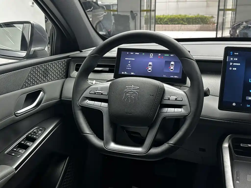 QinPLUS 2025 EV Intelligent Driving Edition 510KM Surpassing Version